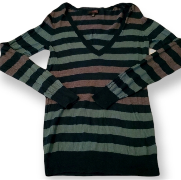 The Limited Green and Blue Sweater - Picture 2 of 8